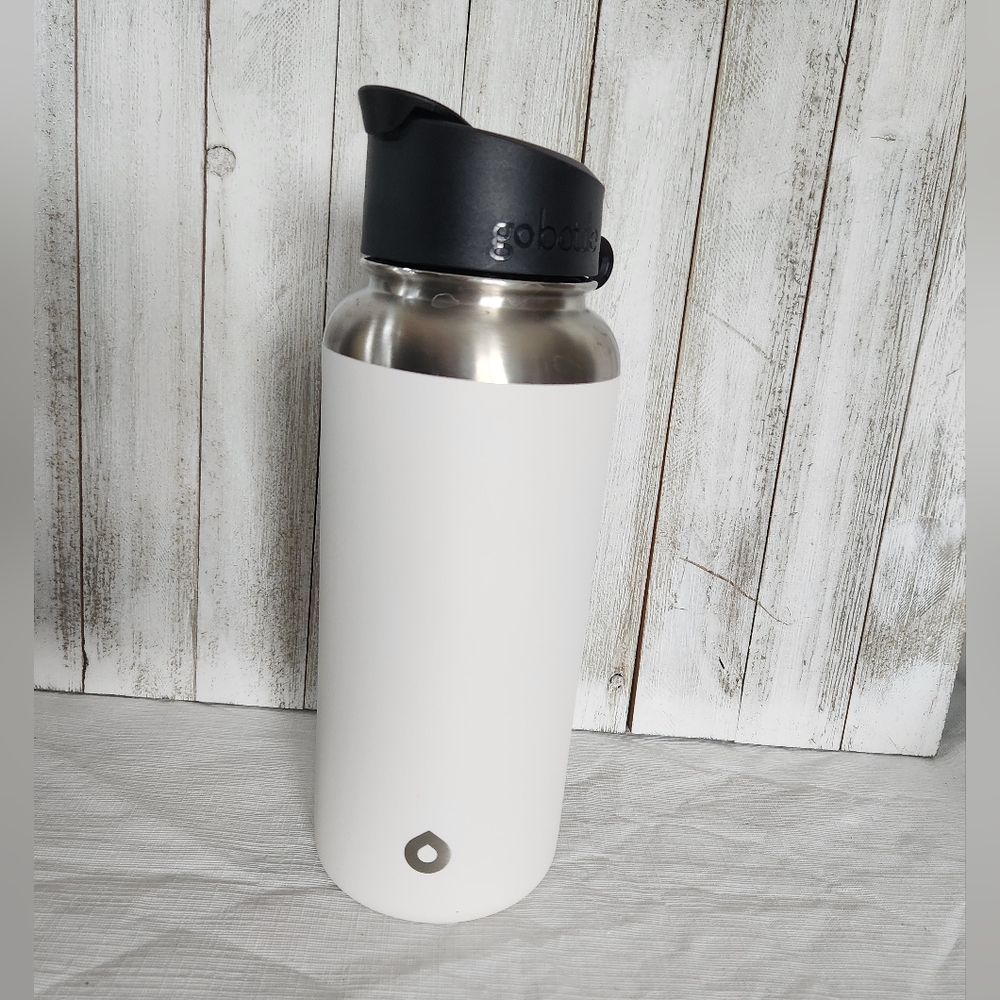 White 32oz double wall insulated Go Bottle